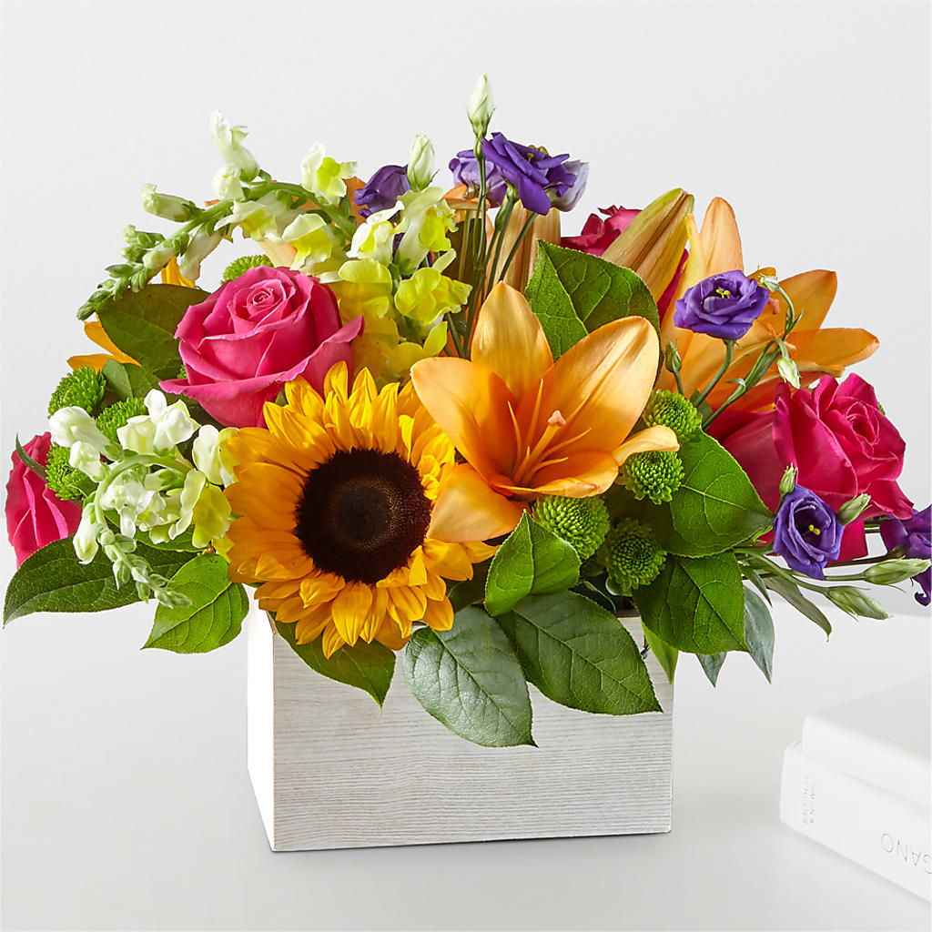 Best Day Box Bouquet – Fantasy Decorations And Flower Shop, Hawthorne CA