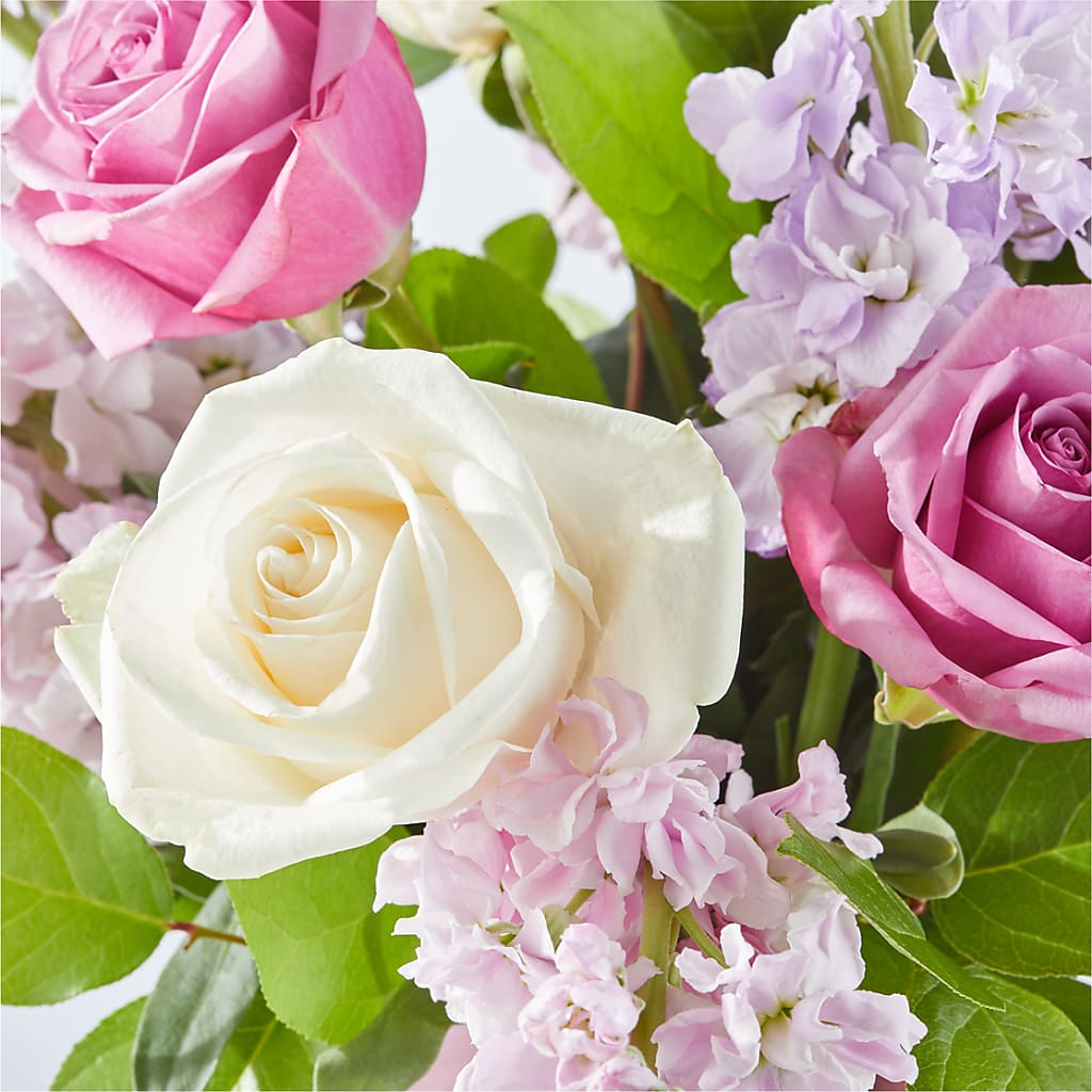 Springtime Spritz Bouquet – Fantasy Decorations And Flower Shop, Hawthorne CA