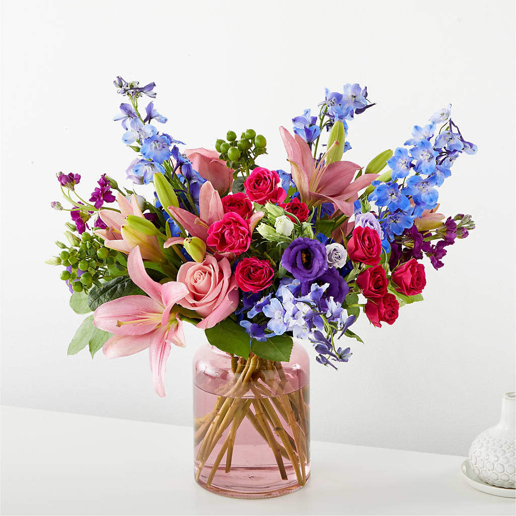 Breezy Meadows Bouquet – Fantasy Decorations And Flower Shop, Hawthorne CA