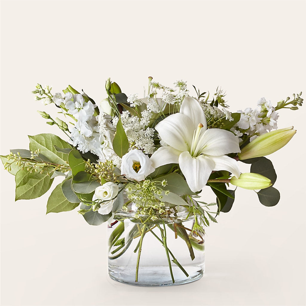 Alluring Elegance Bouquet – Fantasy Decorations And Flower Shop, Hawthorne CA