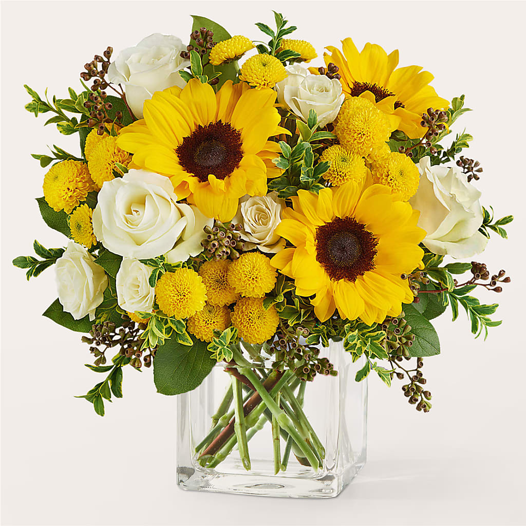 Luminous Morning Bouquet – Fantasy Decorations And Flower Shop, Hawthorne CA