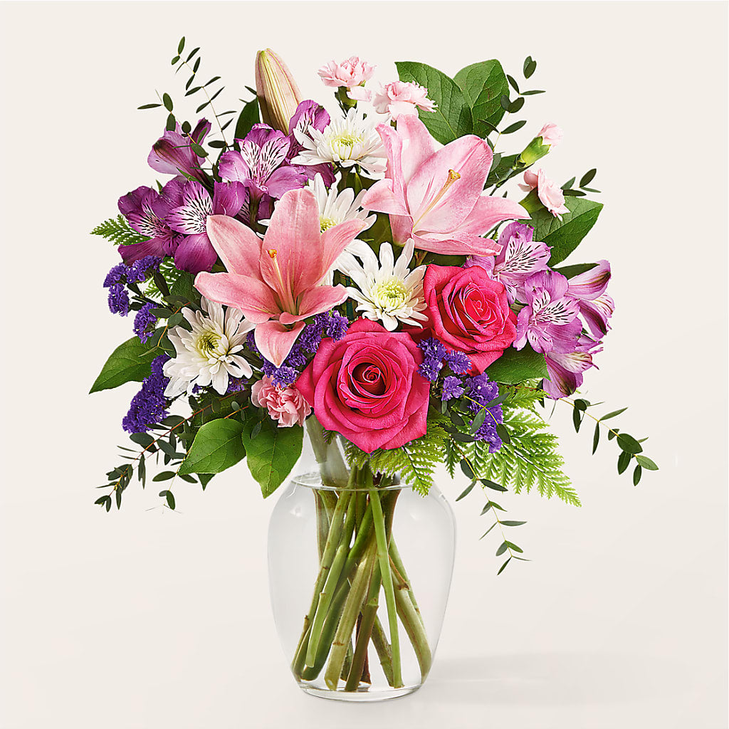 Lace & Pearls Bouquet – Fantasy Decorations And Flower Shop, Hawthorne CA