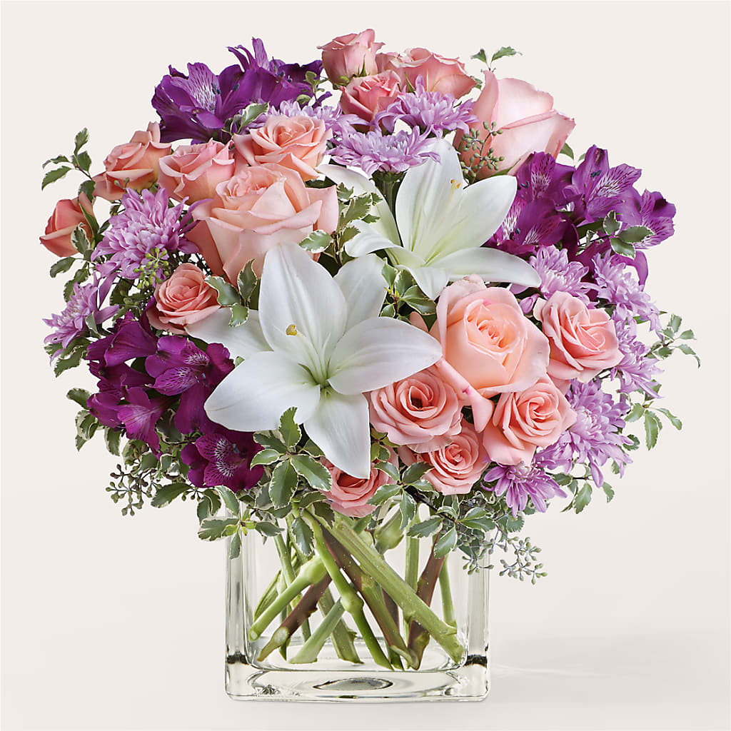 Mani Pedi Bouquet – Fantasy Decorations And Flower Shop, Hawthorne CA