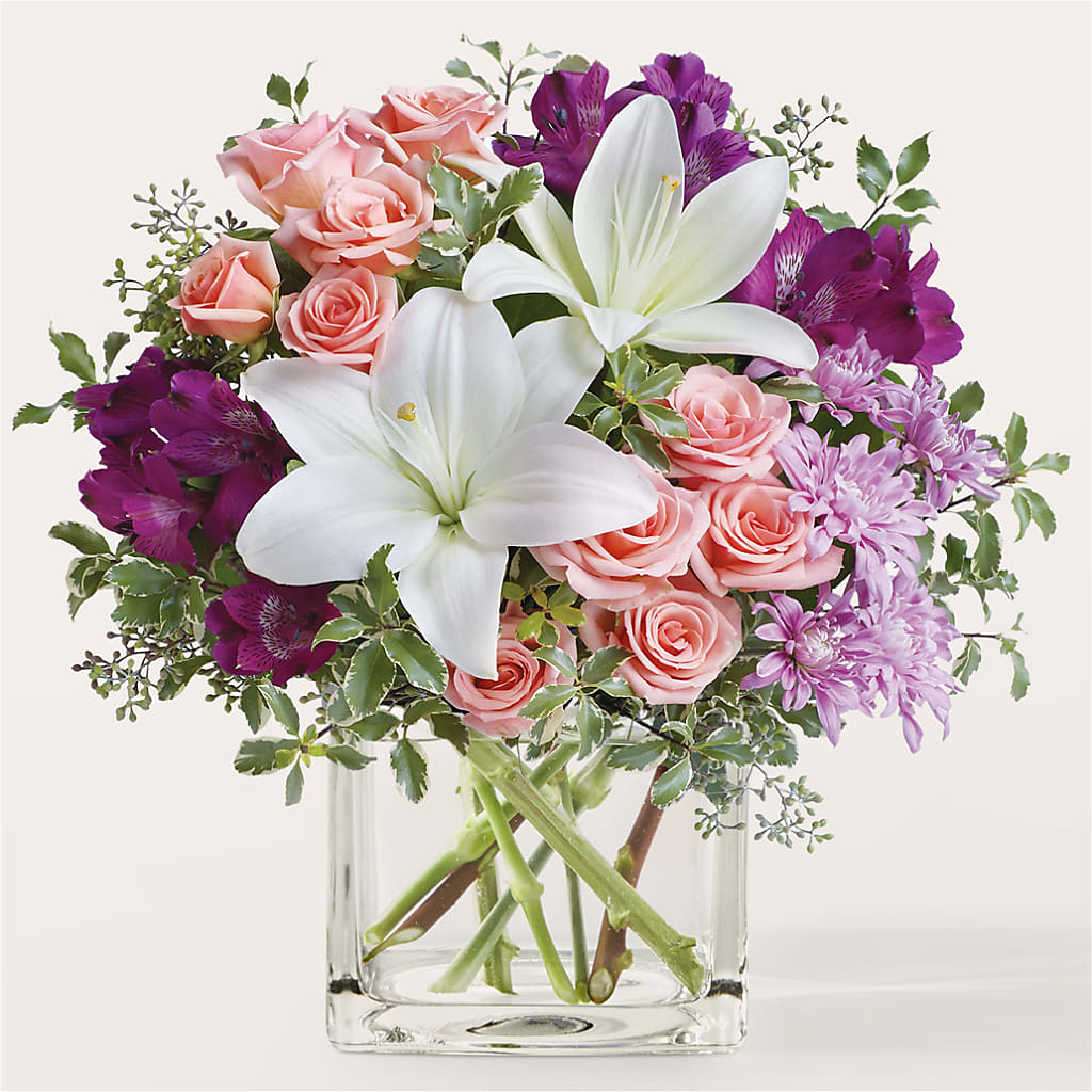 Mani Pedi Bouquet – Fantasy Decorations And Flower Shop, Hawthorne CA