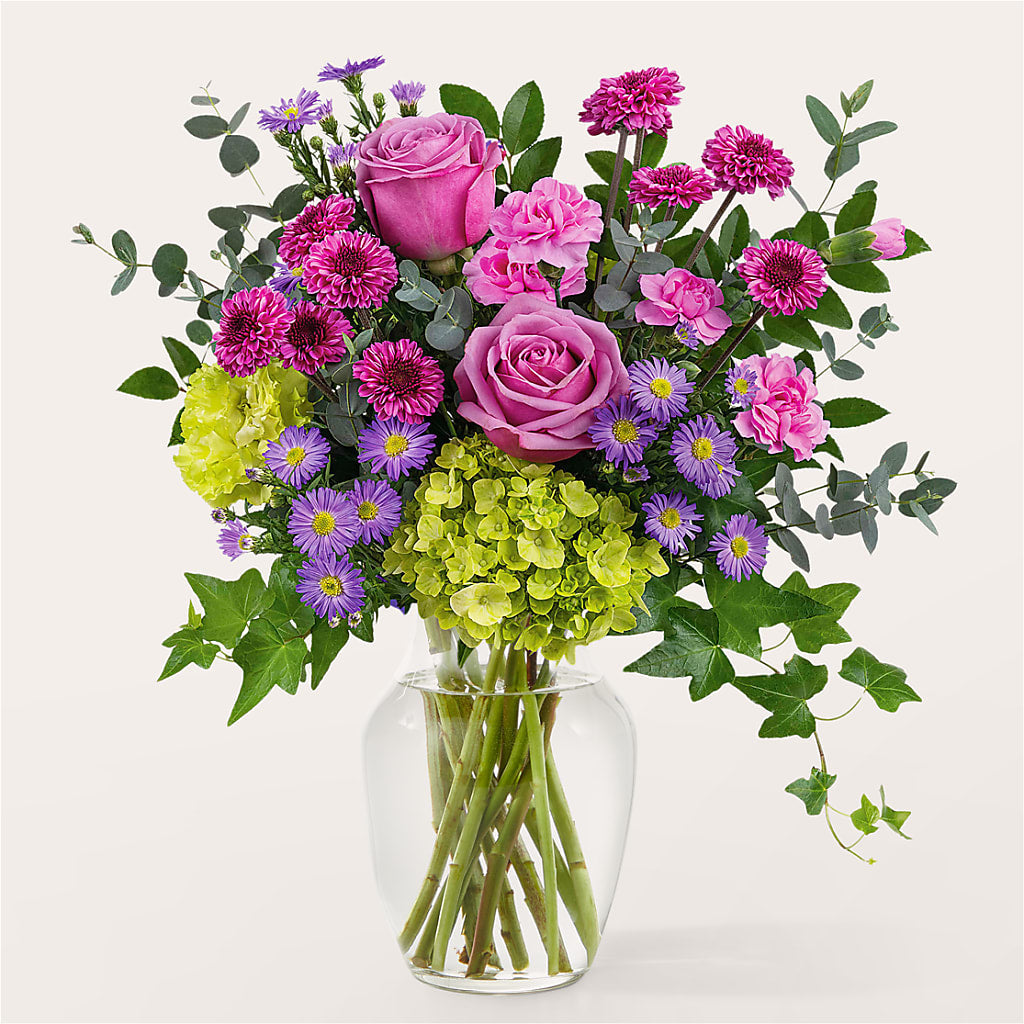 Whispering Garden Bouquet – Fantasy Decorations And Flower Shop, Hawthorne CA
