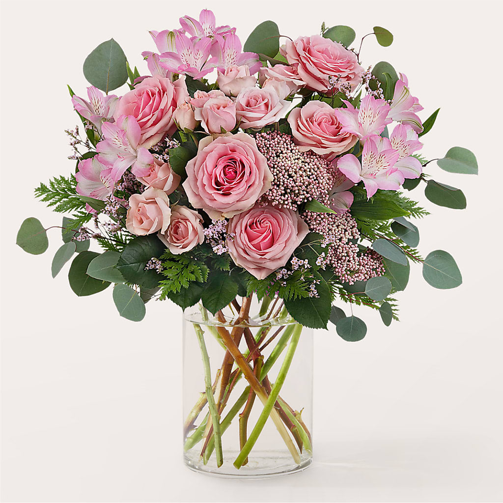 Sweetheart Bouquet – Fantasy Decorations And Flower Shop, Hawthorne CA