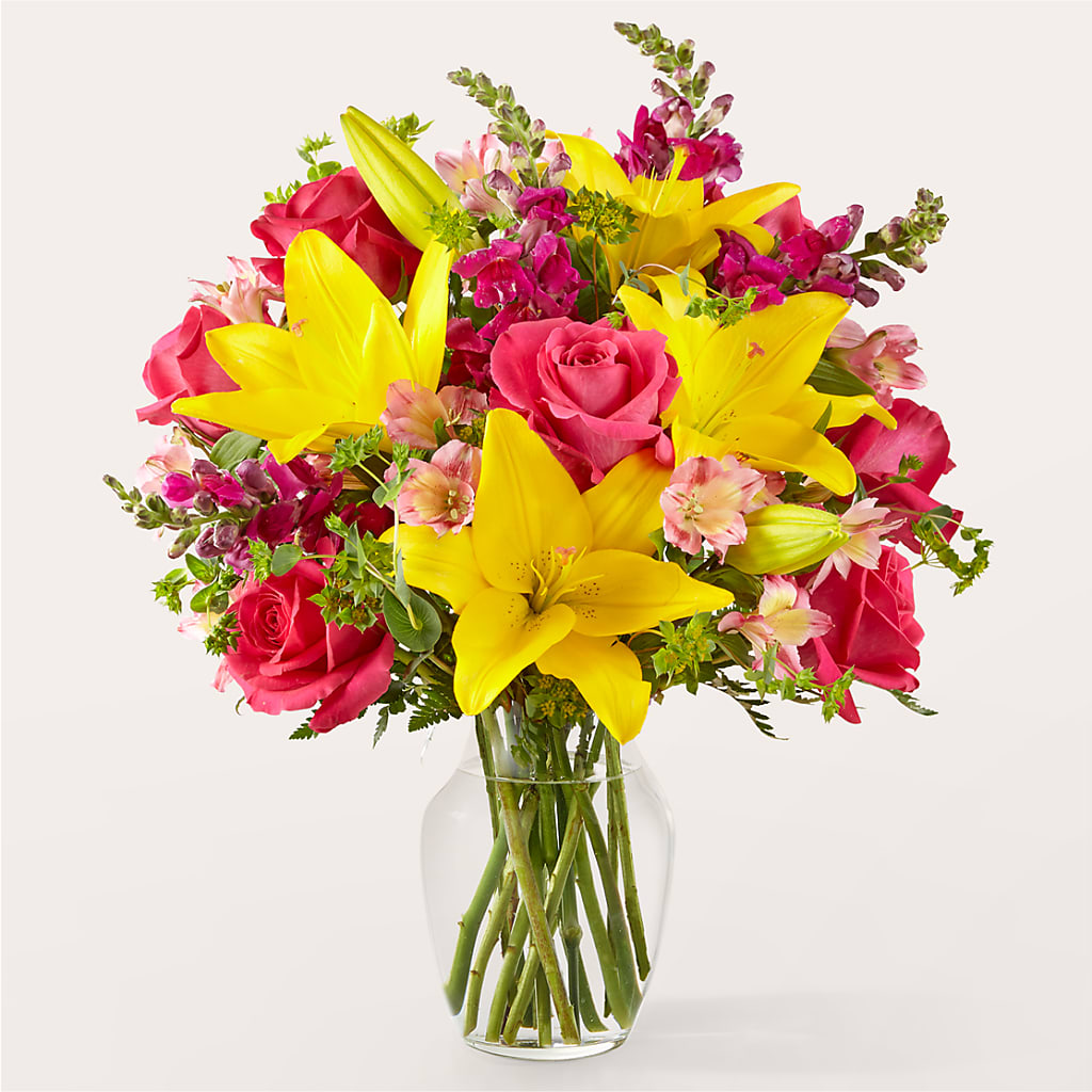 Lovely Day Bouquet – Fantasy Decorations And Flower Shop, Hawthorne CA