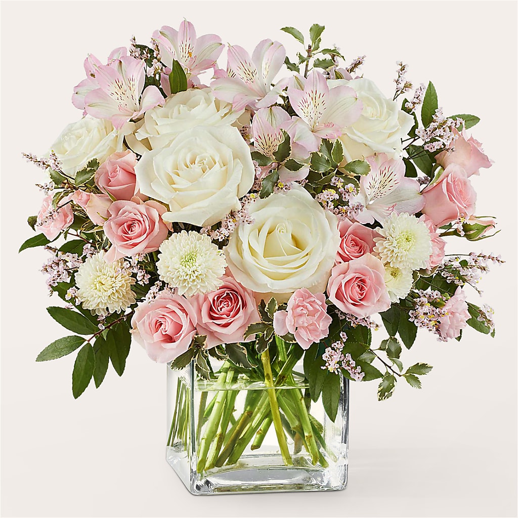 Day Made Bouquet – Fantasy Decorations And Flower Shop, Hawthorne CA