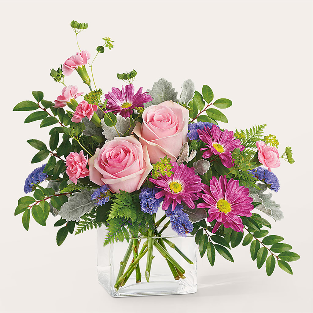Starlet Bouquet – Fantasy Decorations And Flower Shop, Hawthorne CA