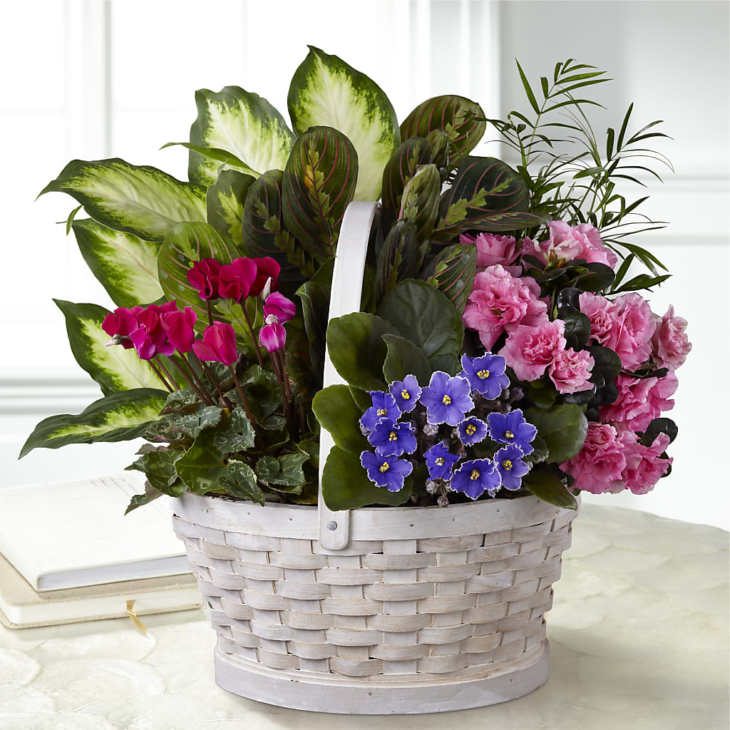 Peaceful Garden Planter – Fantasy Decorations And Flower Shop, Hawthorne CA