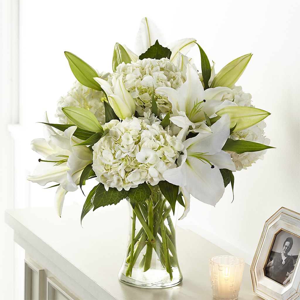 Compassionate Lily Bouquet – Fantasy Decorations And Flower Shop, Hawthorne CA