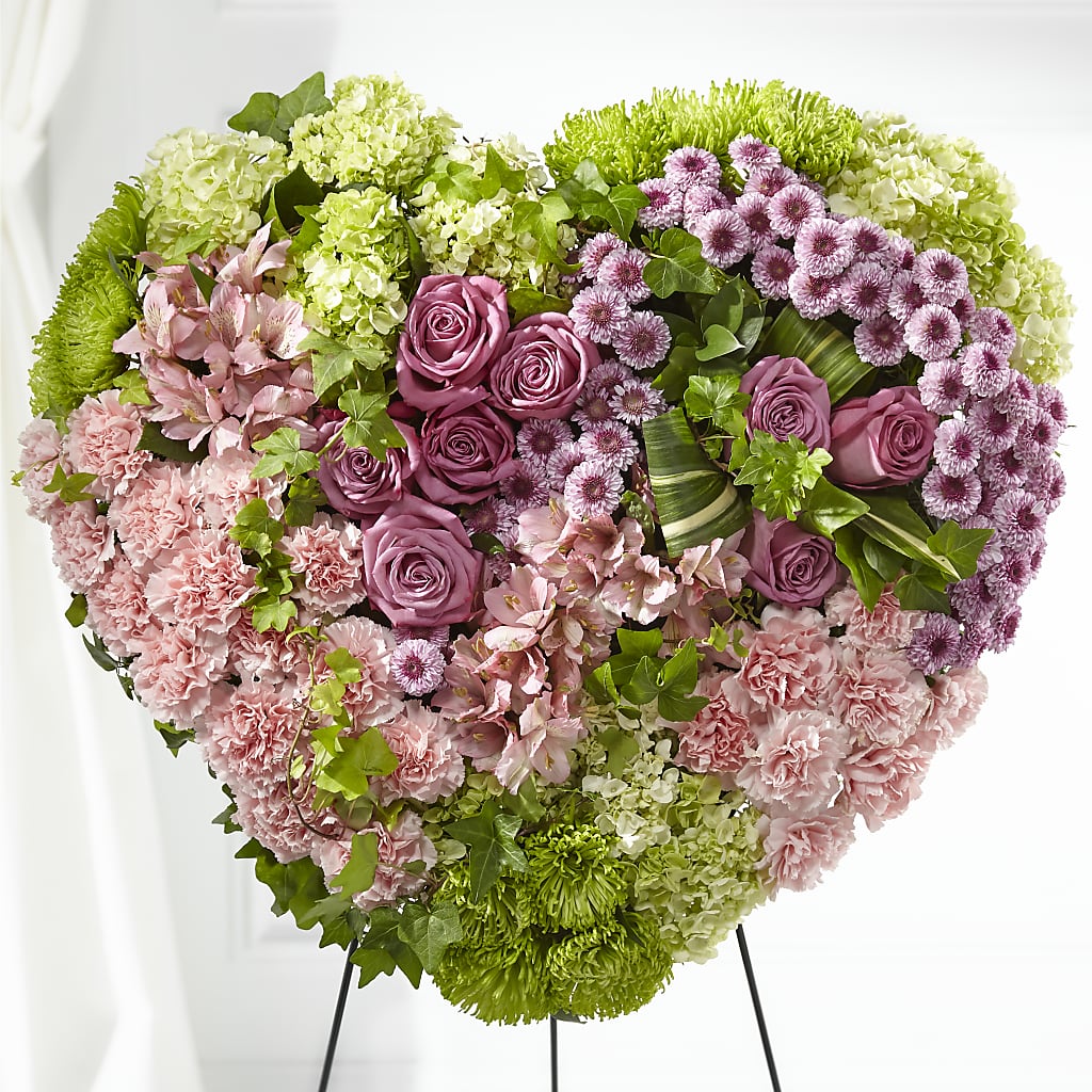 Heartwarming Standing Heart – Fantasy Decorations And Flower Shop, Hawthorne CA