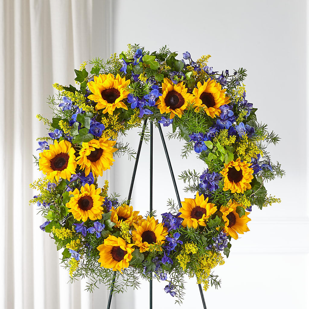 Bright Rays Wreath – Fantasy Decorations And Flower Shop, Hawthorne CA