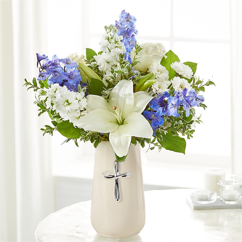 Heavenly Blossoms Bouquet – Fantasy Decorations And Flower Shop, Hawthorne CA