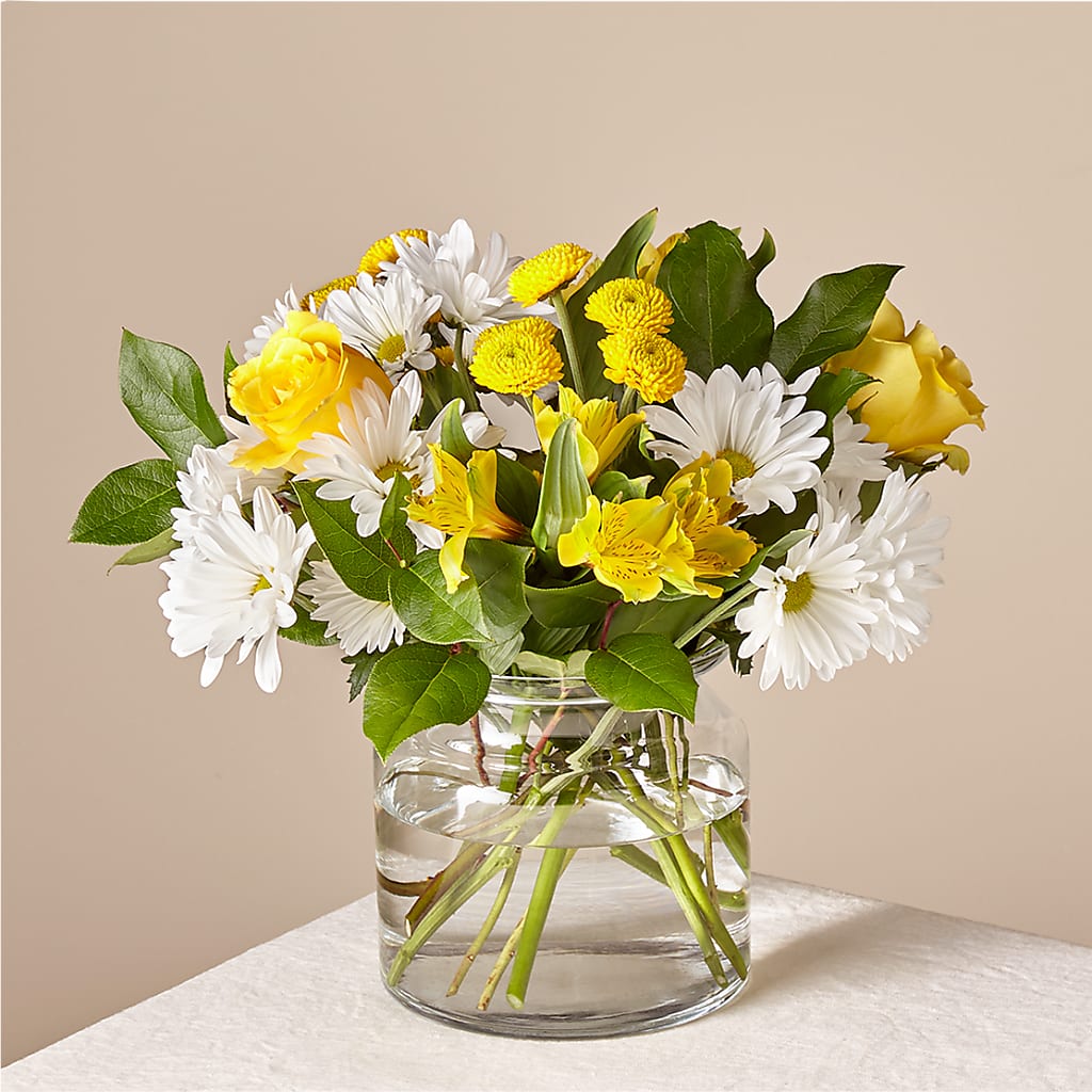Sunny Sentiments Bouquet – Fantasy Decorations And Flower Shop, Hawthorne CA