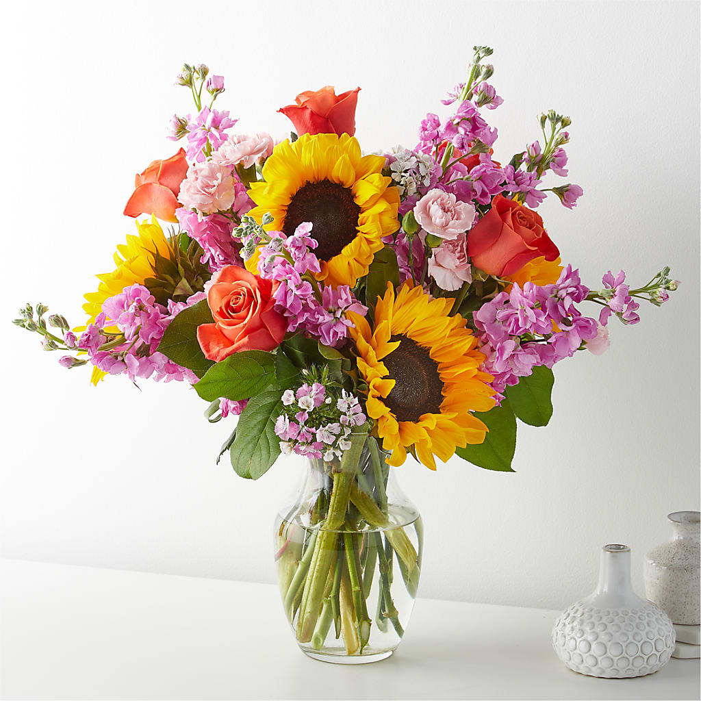 Yellow Brick Road Bouquet – Fantasy Decorations And Flower Shop, Hawthorne CA