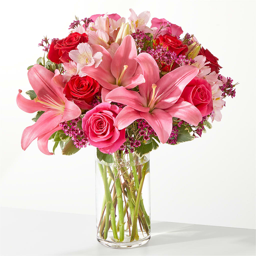 Lucky in Love Bouquet – Fantasy Decorations And Flower Shop, Hawthorne CA