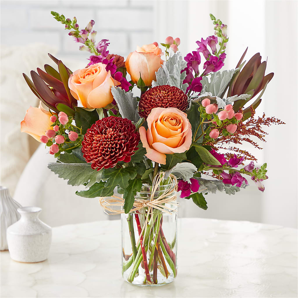 Moody Hues Bouquet – Fantasy Decorations And Flower Shop, Hawthorne CA