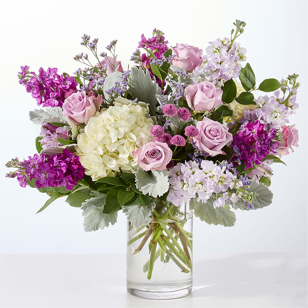 Empress Bouquet – Fantasy Decorations And Flower Shop, Hawthorne CA