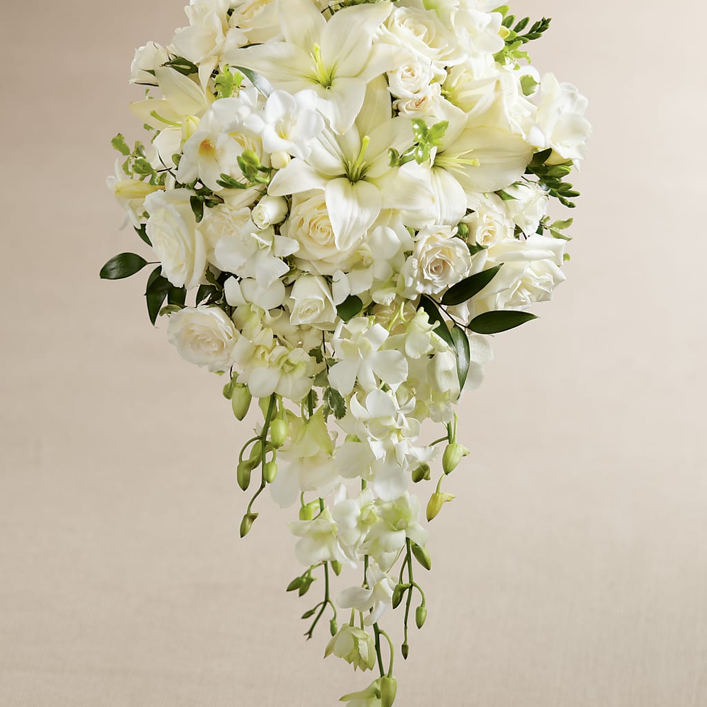 White Wonders Bouquet – Fantasy Decorations And Flower Shop, Hawthorne CA