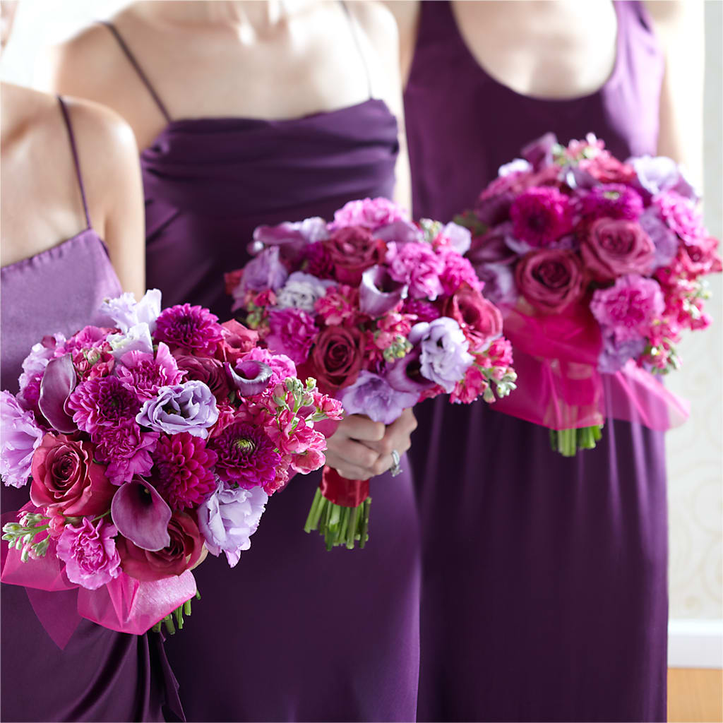Bridesmaid's Garden Bouquet – Fantasy Decorations And Flower Shop, Hawthorne CA