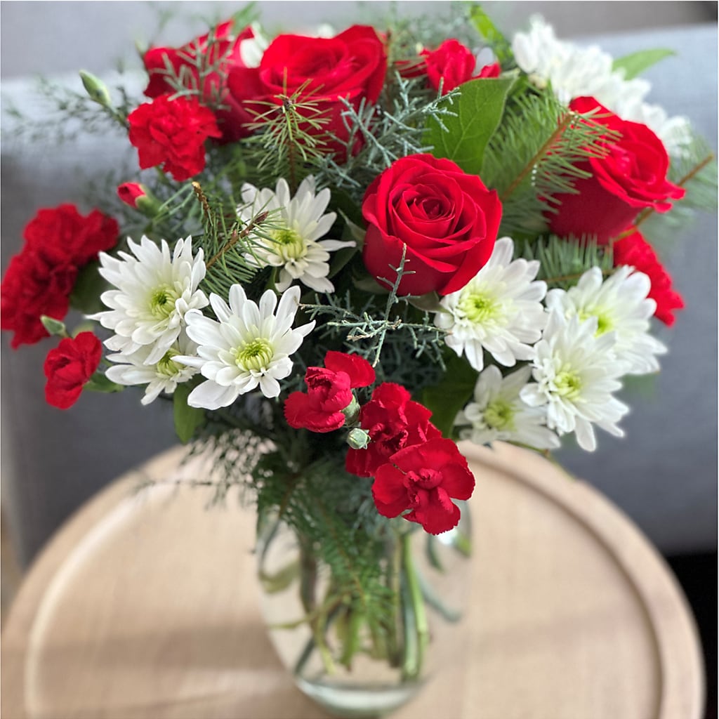Seasonal Magic Bouquet –  Fantasy Decorations And Flower Shop, Hawthorne CA