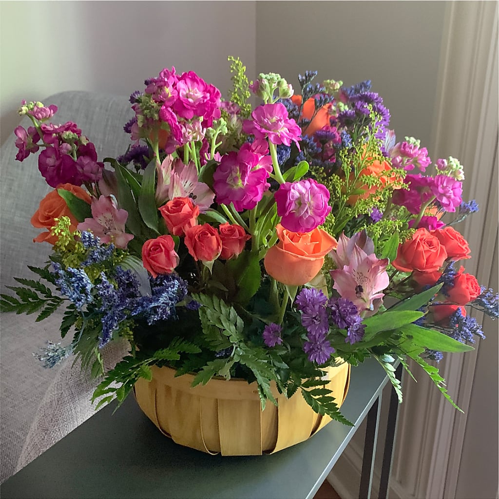 Garden of Life Basket –  Fantasy Decorations And Flower Shop, Hawthorne CA