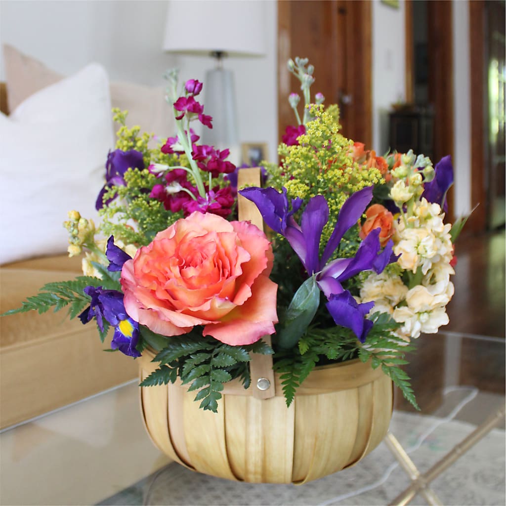 Garden of Life Basket –  Fantasy Decorations And Flower Shop, Hawthorne CA