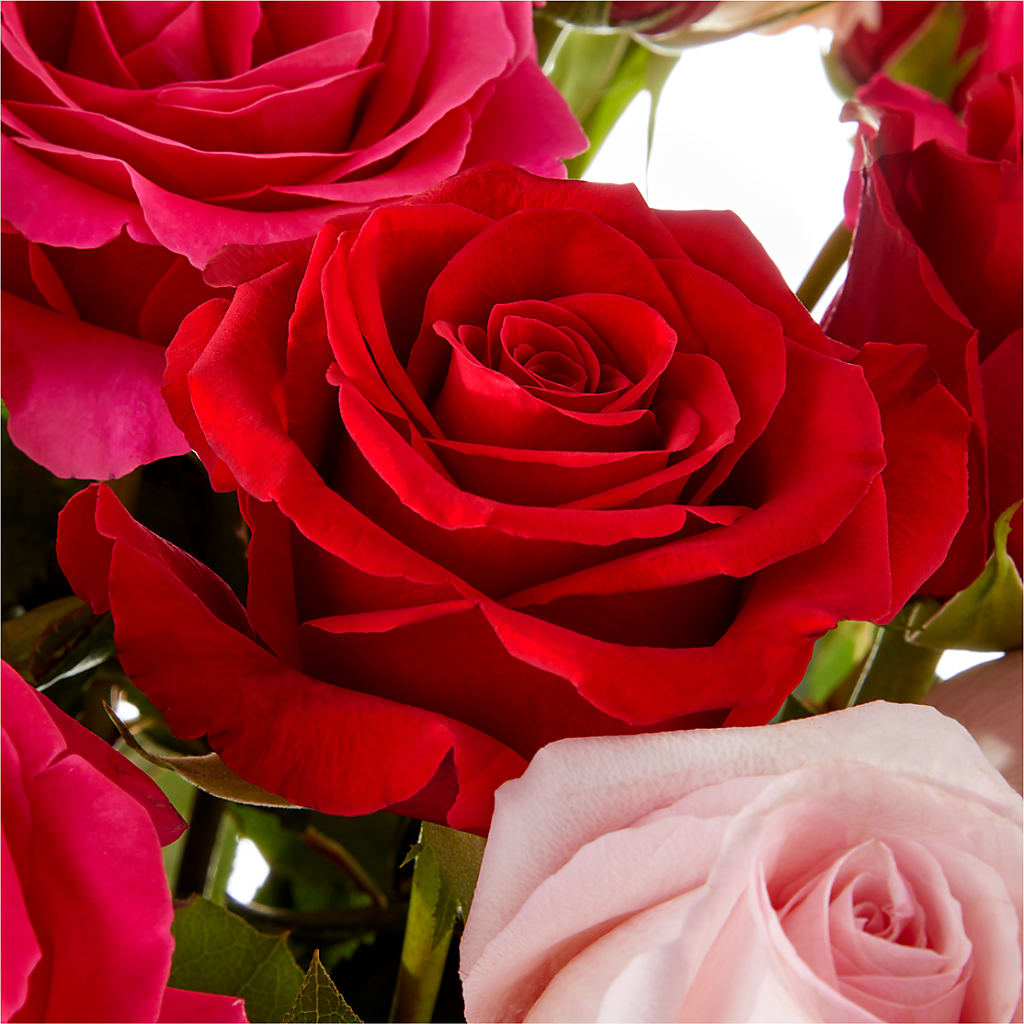 Love Notes Rose Bouquet –  Fantasy Decorations And Flower Shop, Hawthorne CA