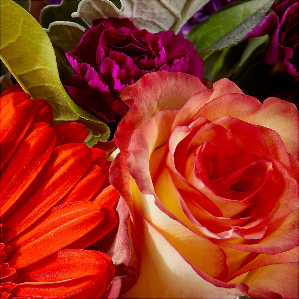 Sangria Bouquet –  Fantasy Decorations And Flower Shop, Hawthorne CA