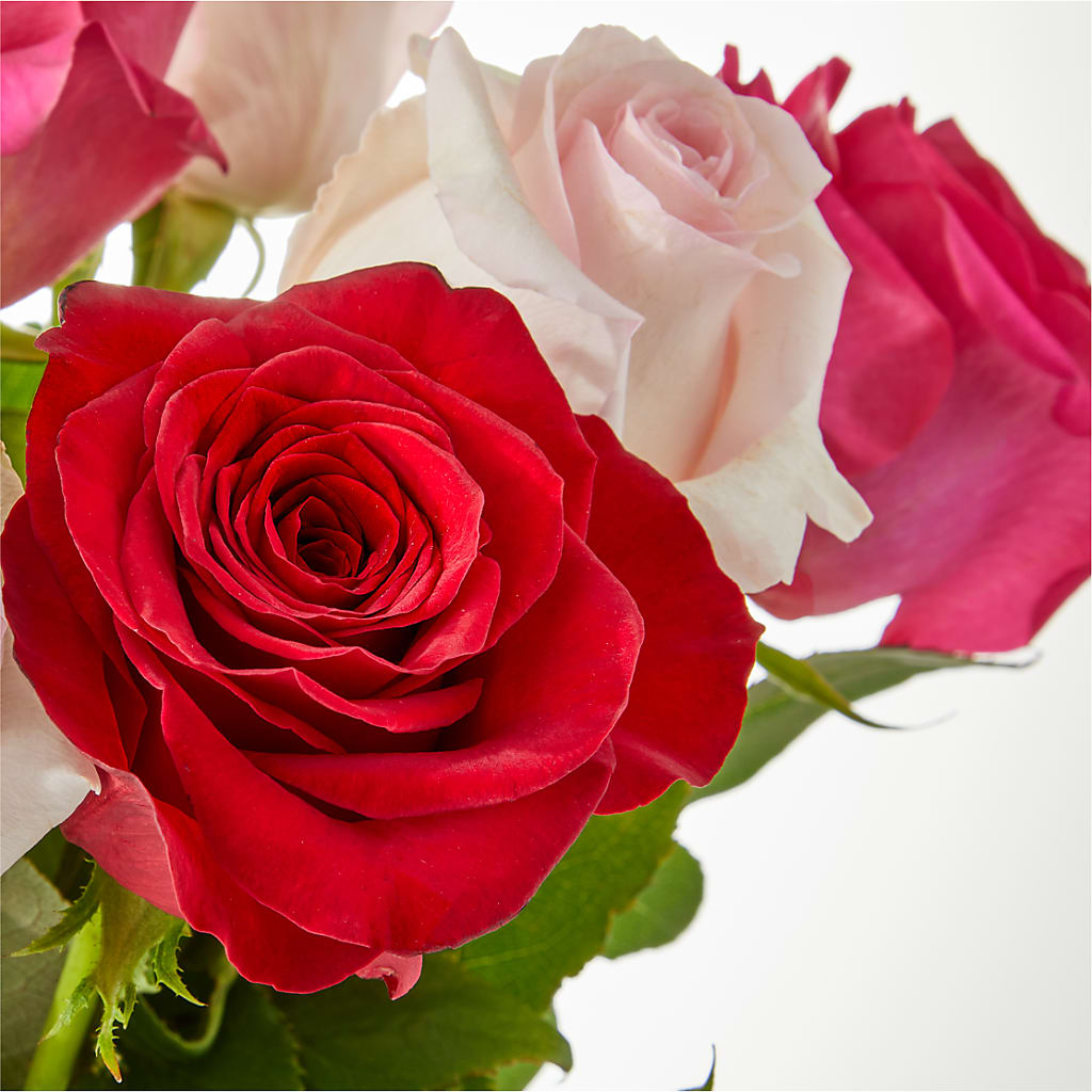 Charming Rose Bouquet –  Fantasy Decorations And Flower Shop, Hawthorne CA
