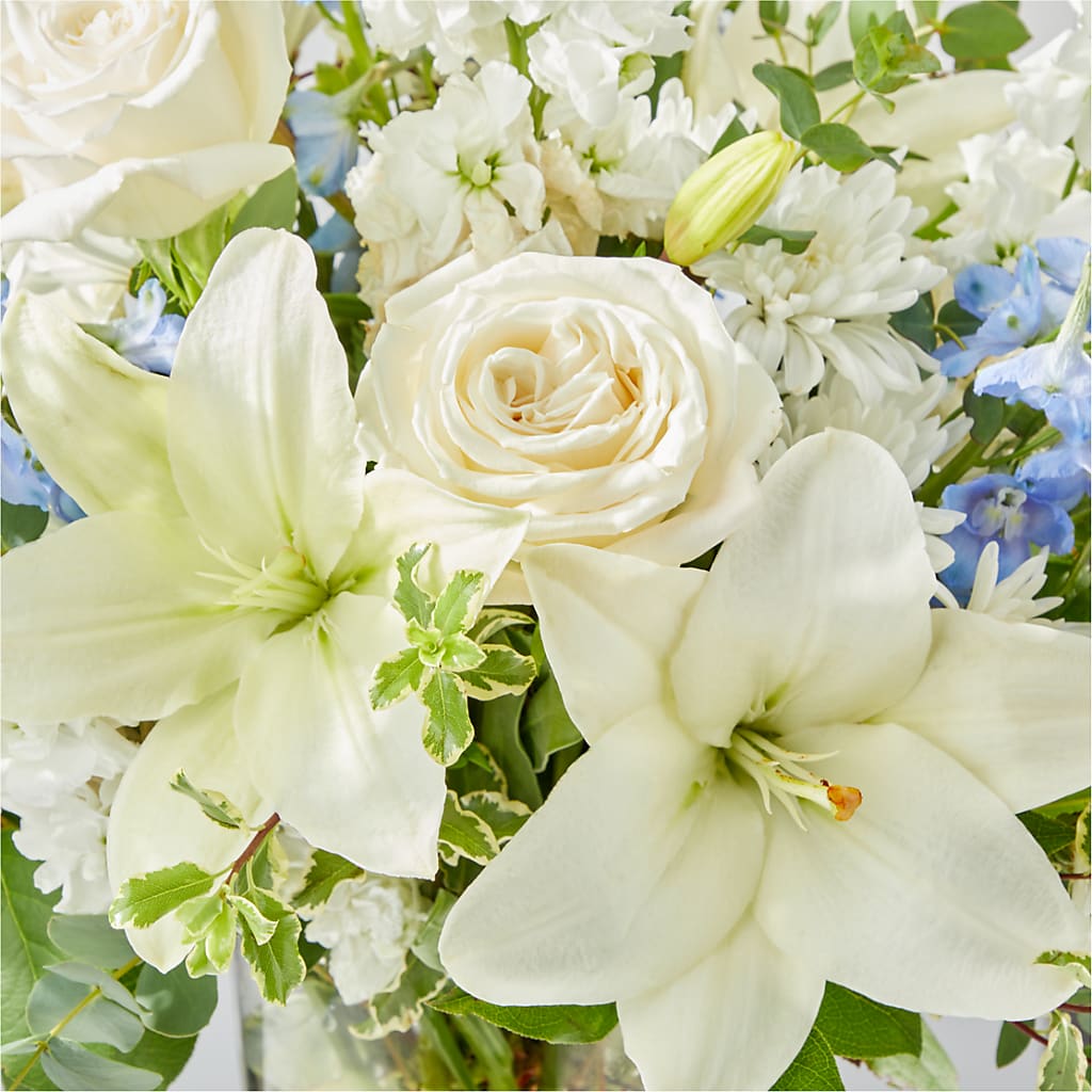 Peace of Mind Bouquet –  Fantasy Decorations And Flower Shop, Hawthorne CA