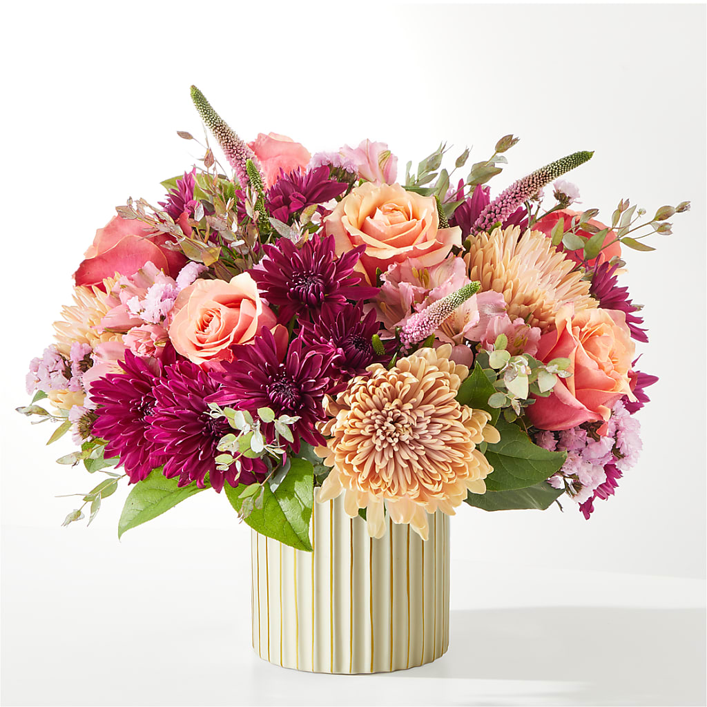 Berry Cobbler Bouquet with Ivory Vase –  Fantasy Decorations And Flower Shop, Hawthorne CA