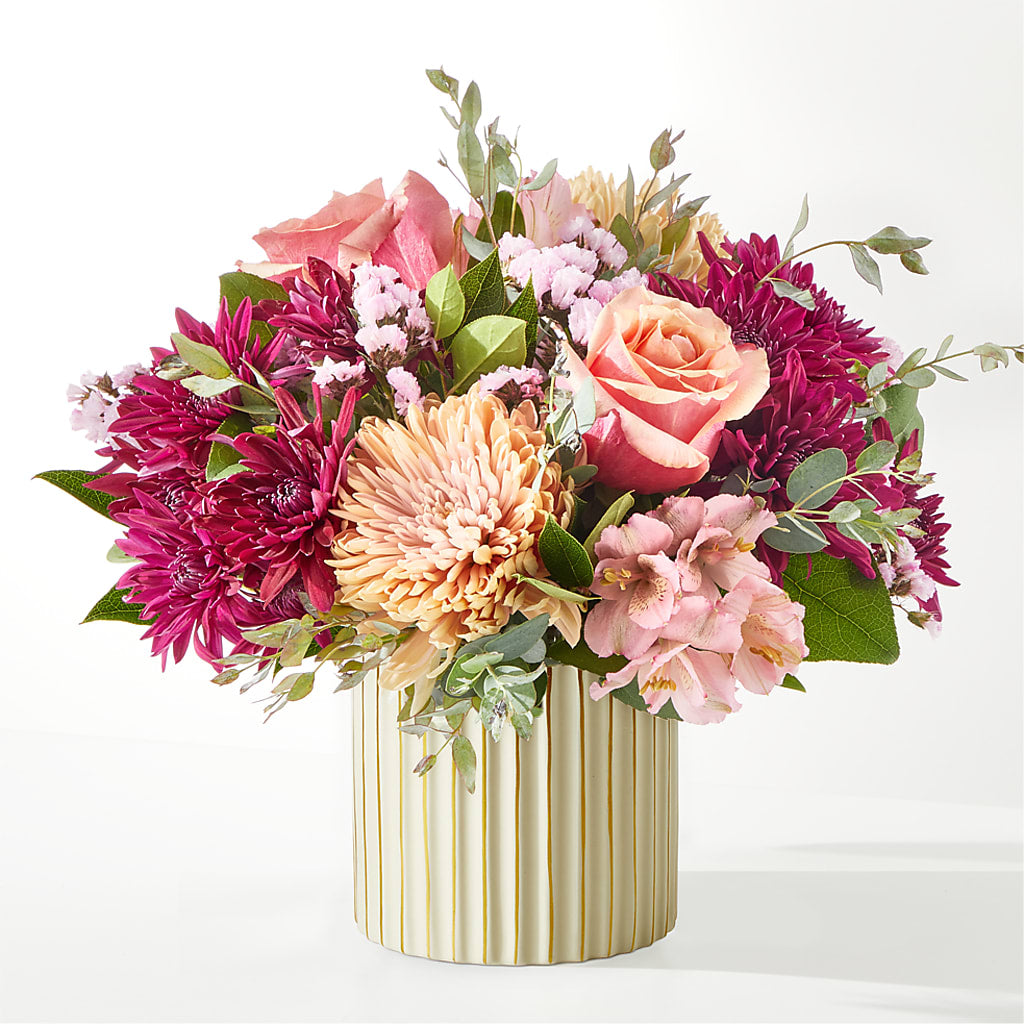 Berry Cobbler Bouquet with Ivory Vase –  Fantasy Decorations And Flower Shop, Hawthorne CA