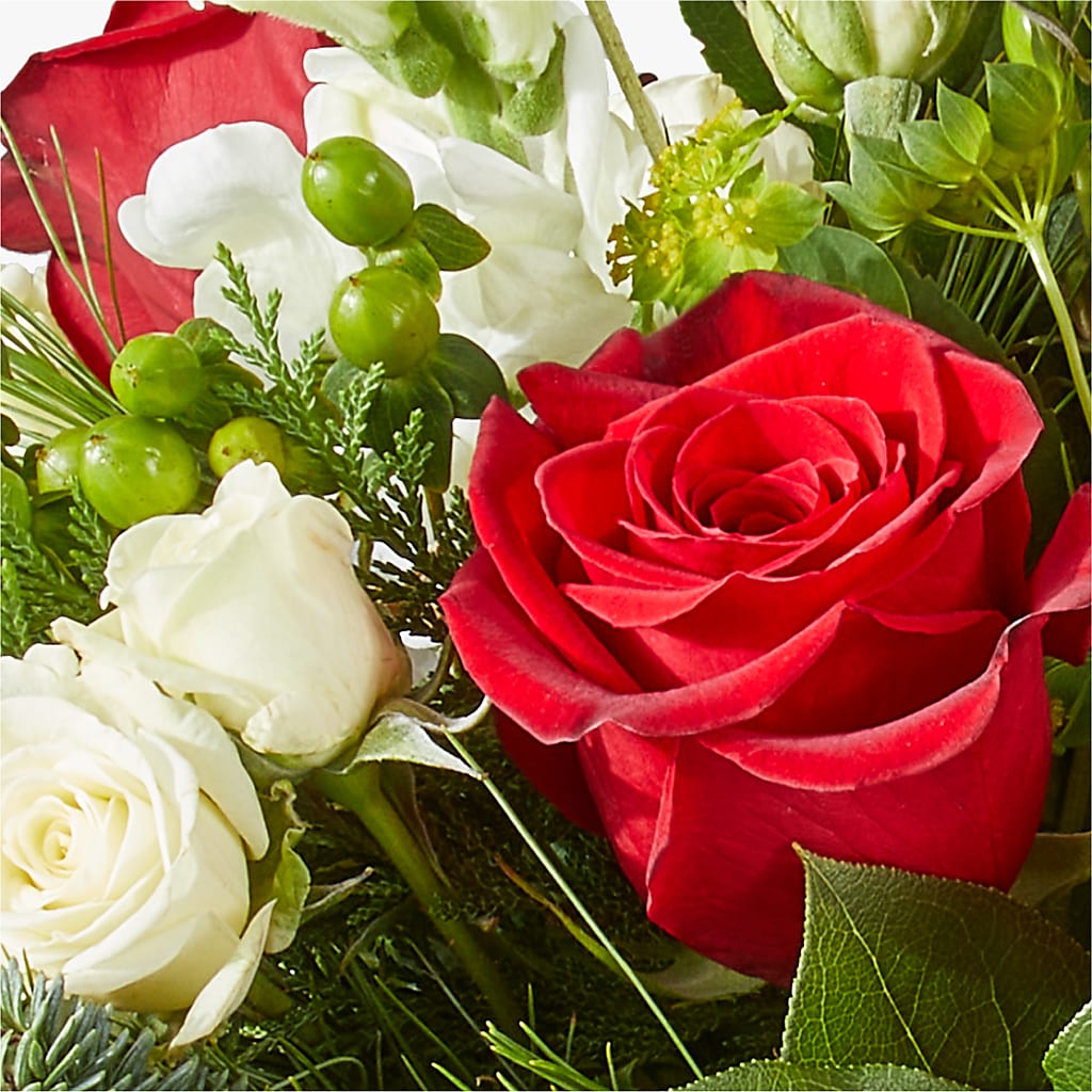Deck the Halls Bouquet –  Fantasy Decorations And Flower Shop, Hawthorne CA