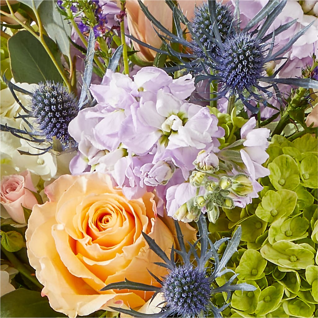 Porch Swing Bouquet –  Fantasy Decorations And Flower Shop, Hawthorne CA