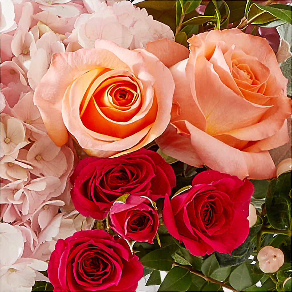 Glitz & Glam Bouquet –  Fantasy Decorations And Flower Shop, Hawthorne CA