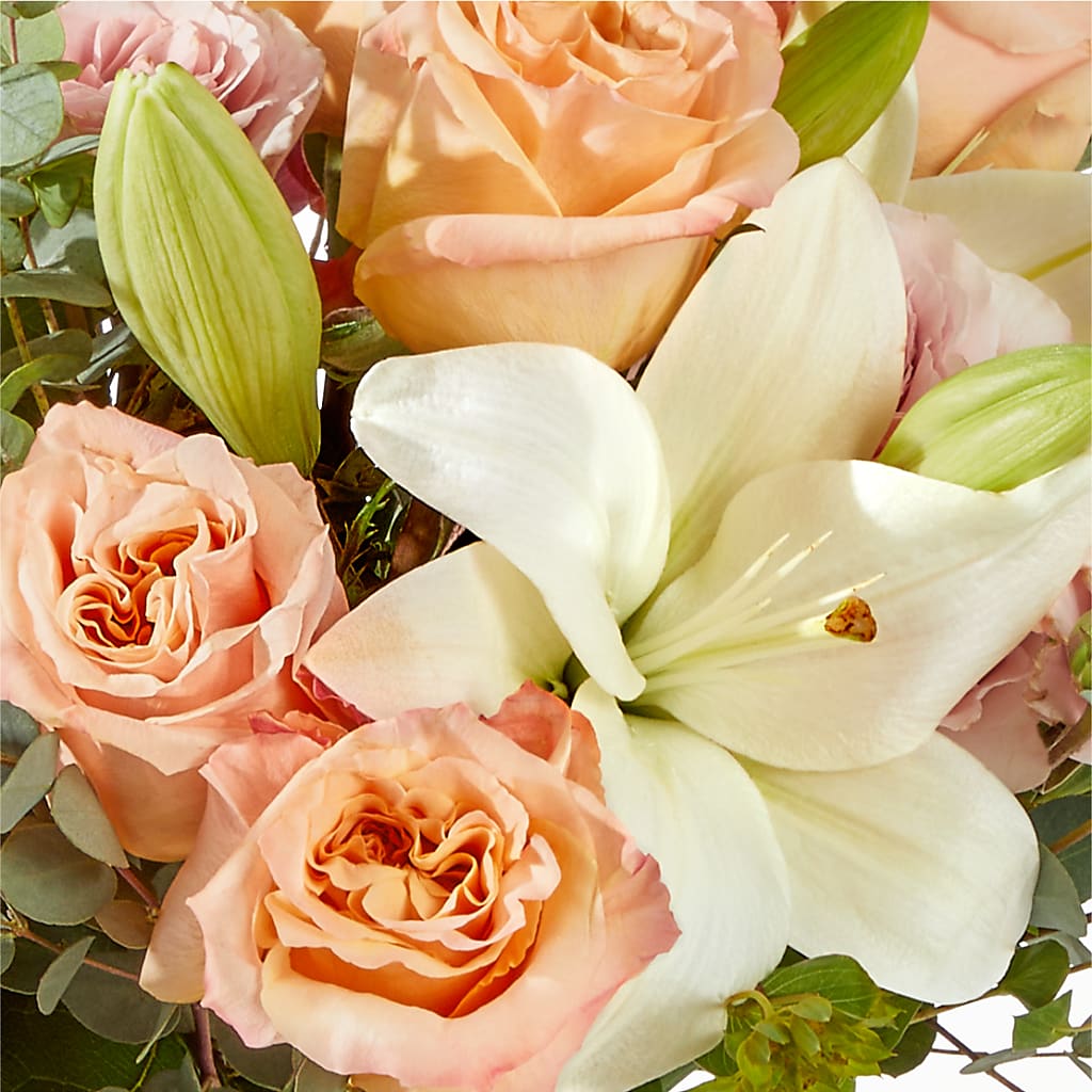 Grapefruit Splash Bouquet –  Fantasy Decorations And Flower Shop, Hawthorne CA